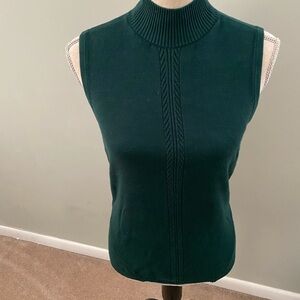 NEOT Tahari Dark Green Sleeveless Sweater